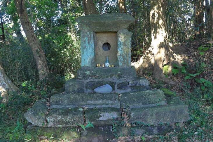 石廟