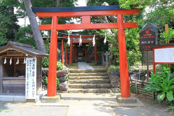 由比若宮（元鶴岡八幡宮・元八幡）